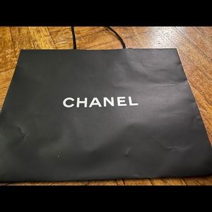 AUTHENTIC Chanel Shopping bag!